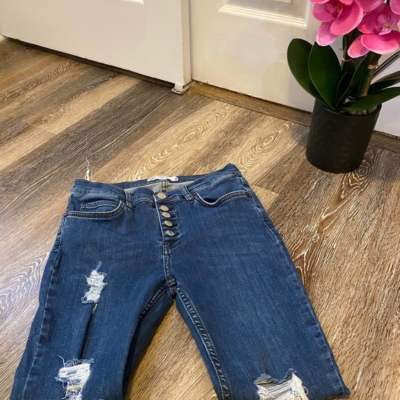 Women’s Free People distresses, button fly jeans. Size 29 - Picture 5 of 7